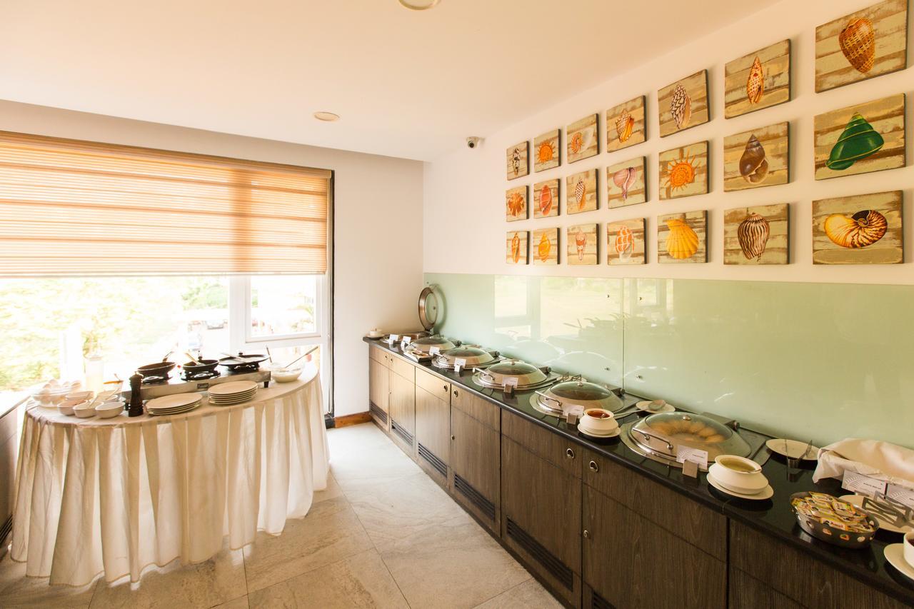 The Fern Residency, Miramar Hotel Panaji Buitenkant foto