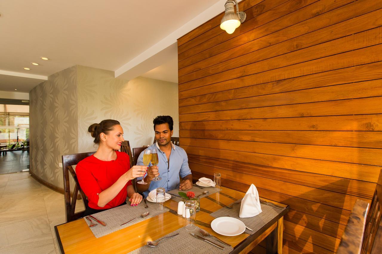 The Fern Residency, Miramar Hotel Panaji Buitenkant foto
